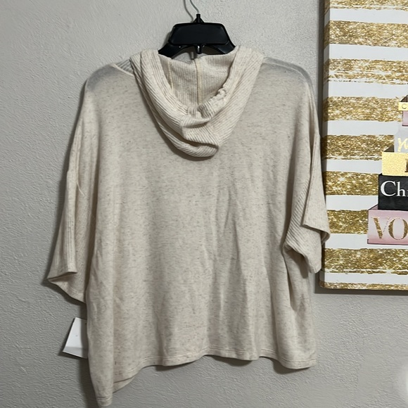 Johnny Was Calme Hooded Cozy Tee Ecru Size M NWT - Picture 5 of 11